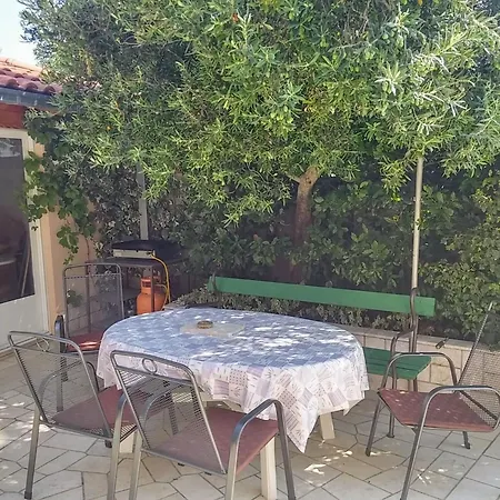Katarina Mit Garten Und Grill Lejlighed Novi Vinodolski